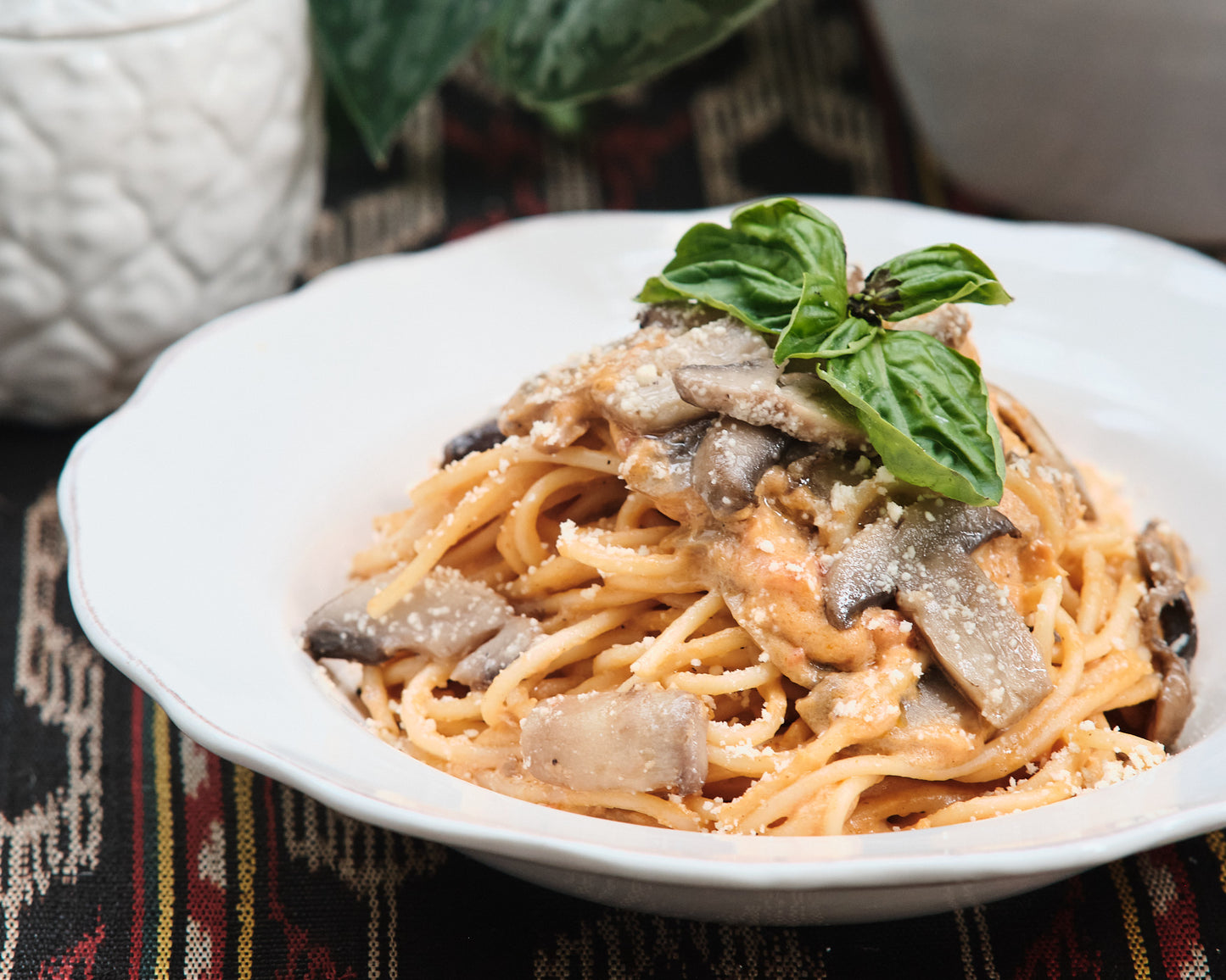 Tomato Cream Sauce with Mushroom