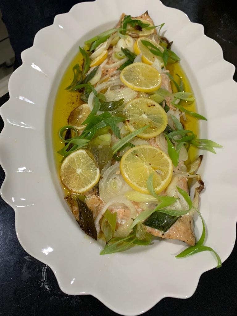 Baked Salmon with Spinach Sauce