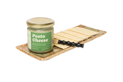 Tres Bonitas Pesto Cheese Spread